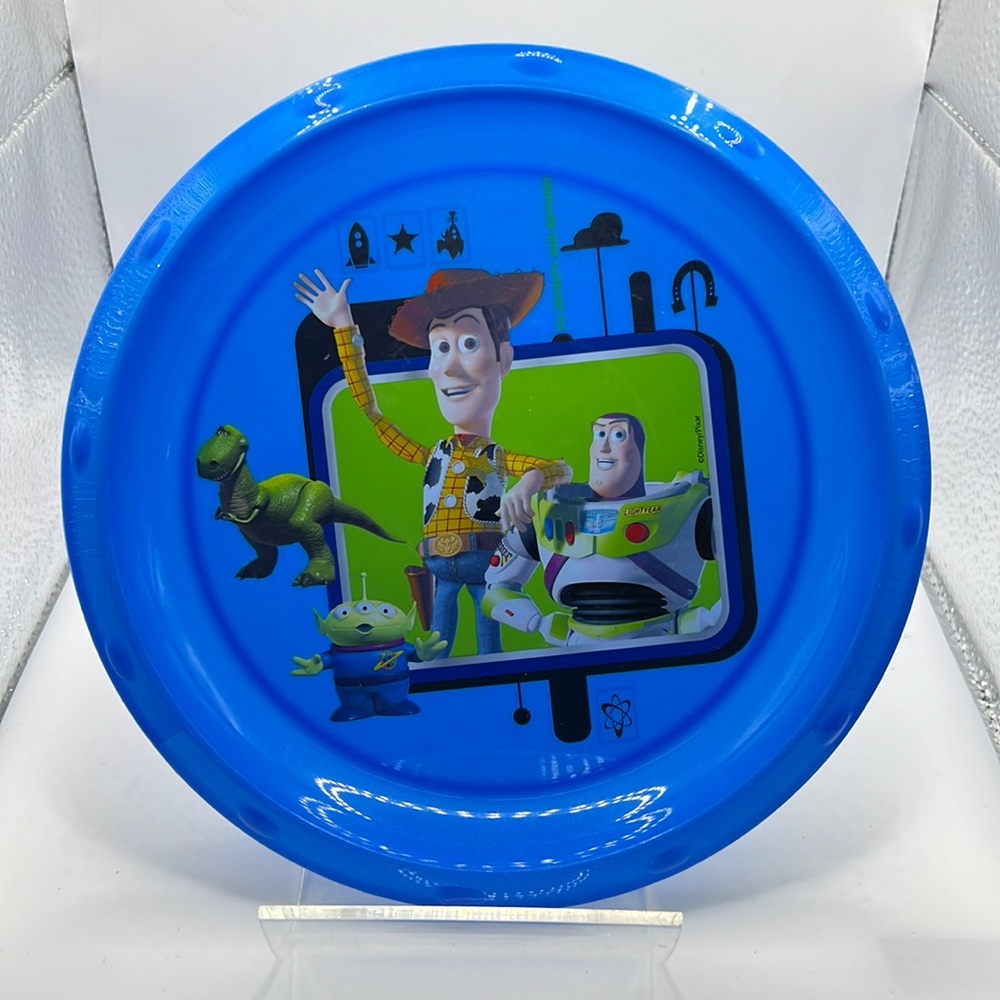 Zak Designs Plastic Plates( spider-Man, the avengers, monsters Inc,and ToyStory)